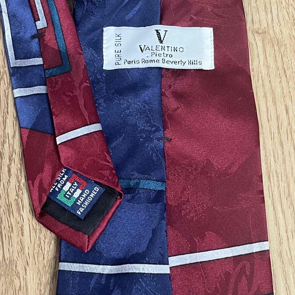 Vintage Valentino Maroon Red Formal Silk Tie One Size